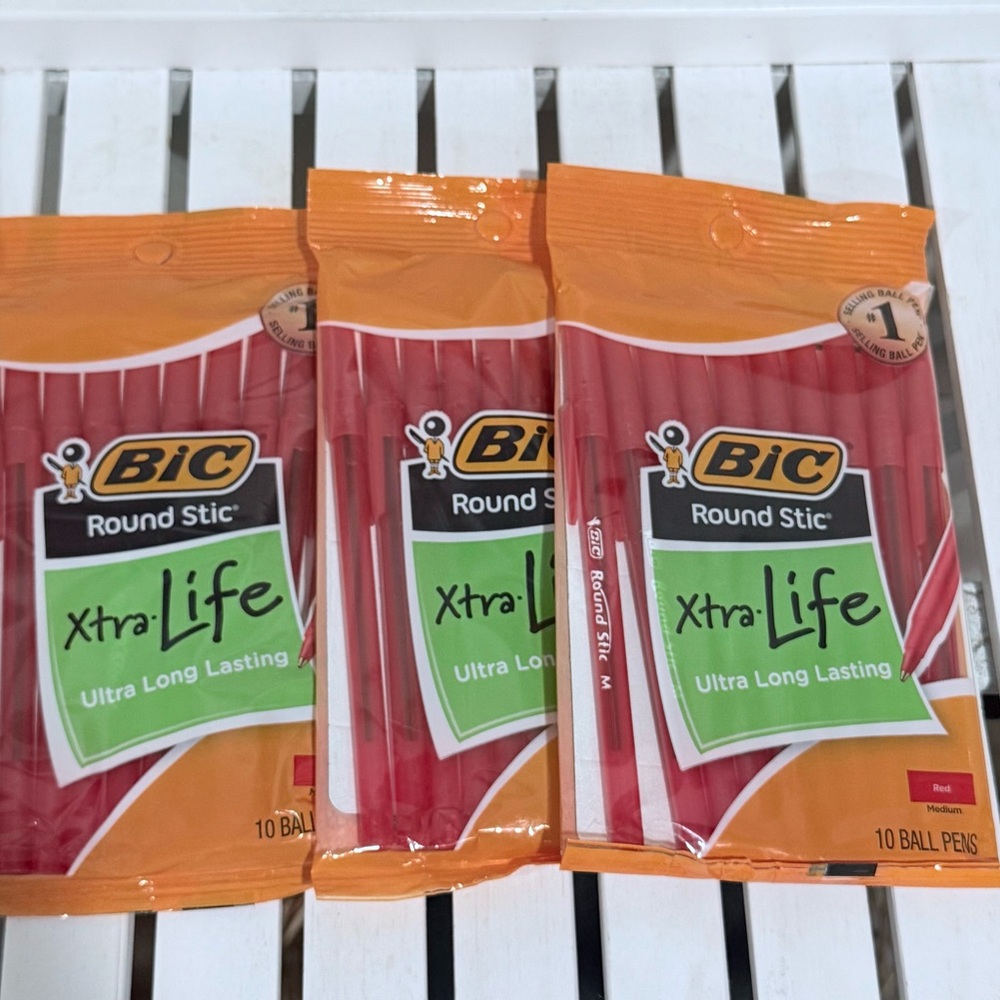 Round Stic Xtra Life Ball Pens - Red